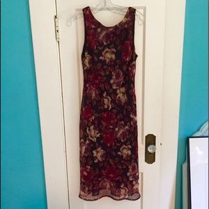 Lovely flowing rose floral dress.